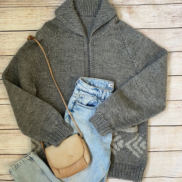 Hand Knit Cowichan Style Zip-Up Hand Knit Sweater | Gray Wool | Women’s L - Picture 6 of 6